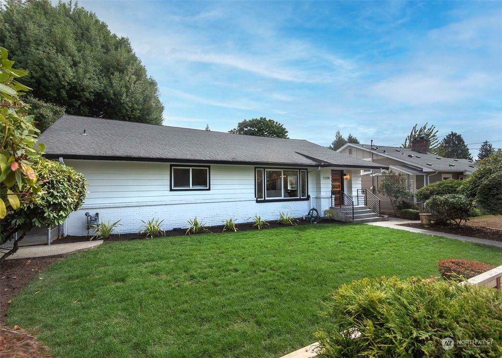 Photo of 11220 Dayton Avenue N, Seattle, WA 98133 (MLS # 2159862)