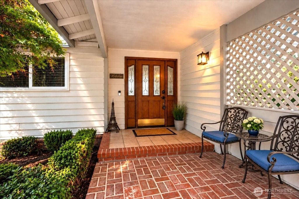 Photo of 8205 S 123rd Place, Seattle, WA 98178 (MLS # 2577083)