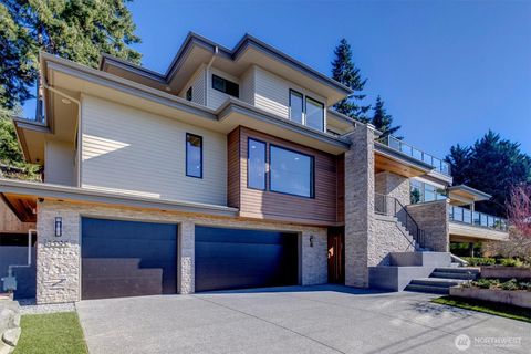 Photo of 3036 67th Avenue SE, Mercer Island, WA 98040 (MLS # 2516261)