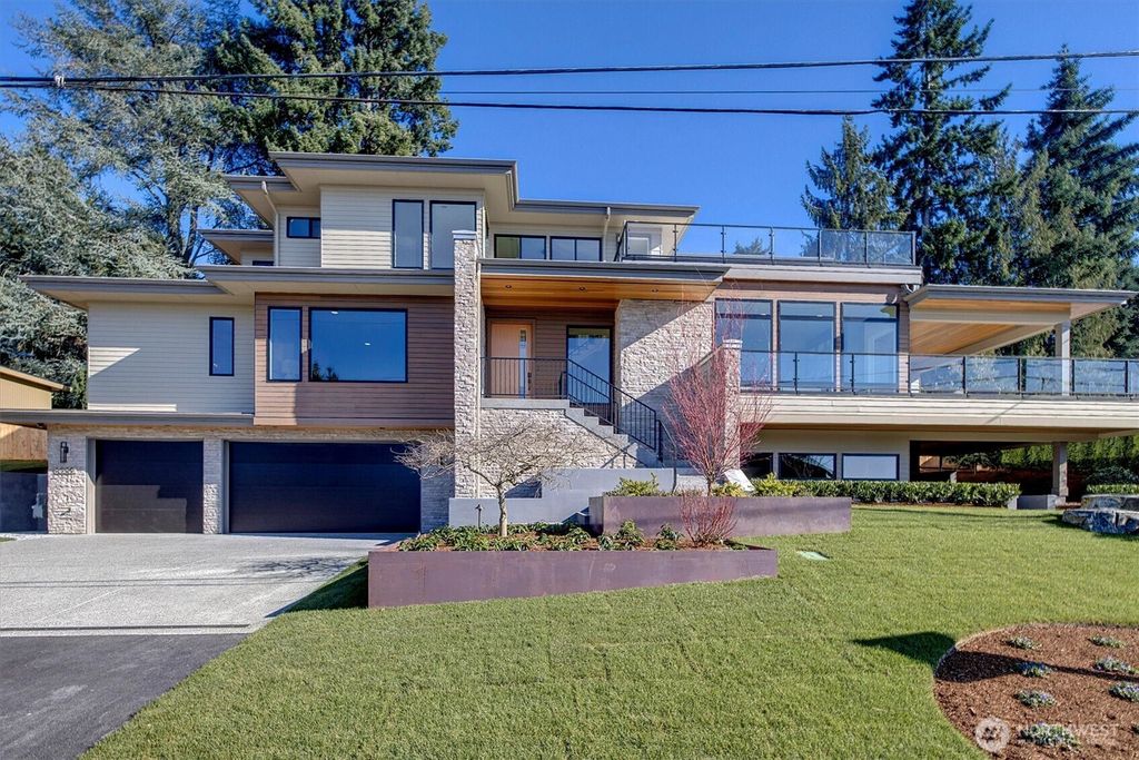 Photo of 3036 67th Avenue SE, Mercer Island, WA 98040 (MLS # 2516261)