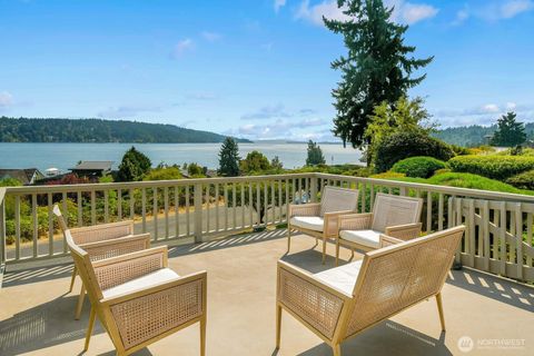 16535 41st Avenue NE Lake Forest Park WA 98155