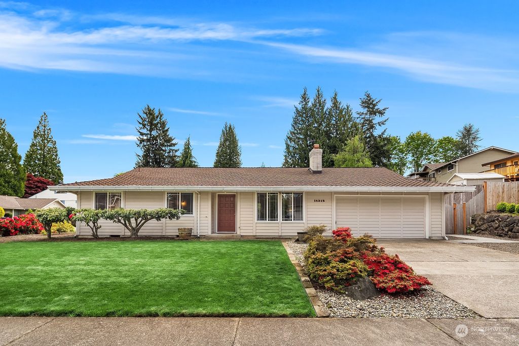 Photo of 14315 SE 162nd Place, Renton, WA 98058 (MLS # 2234161)