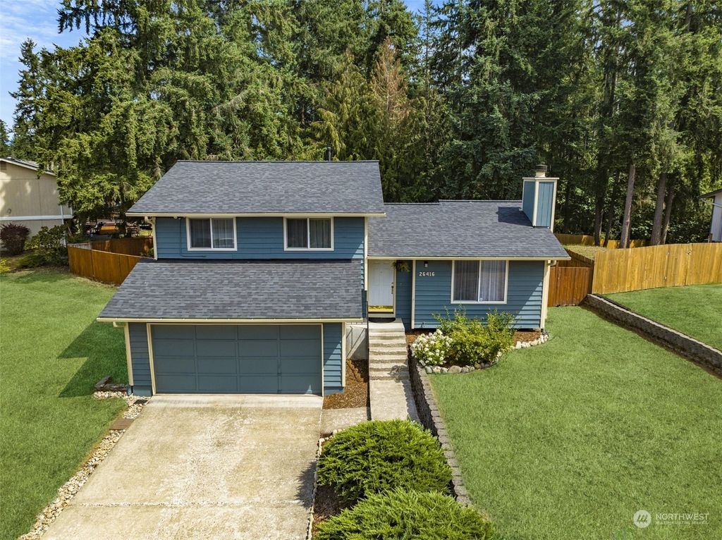 Photo of 26416 233rd Avenue SE, Maple Valley, WA 98038 (MLS # 2143761)