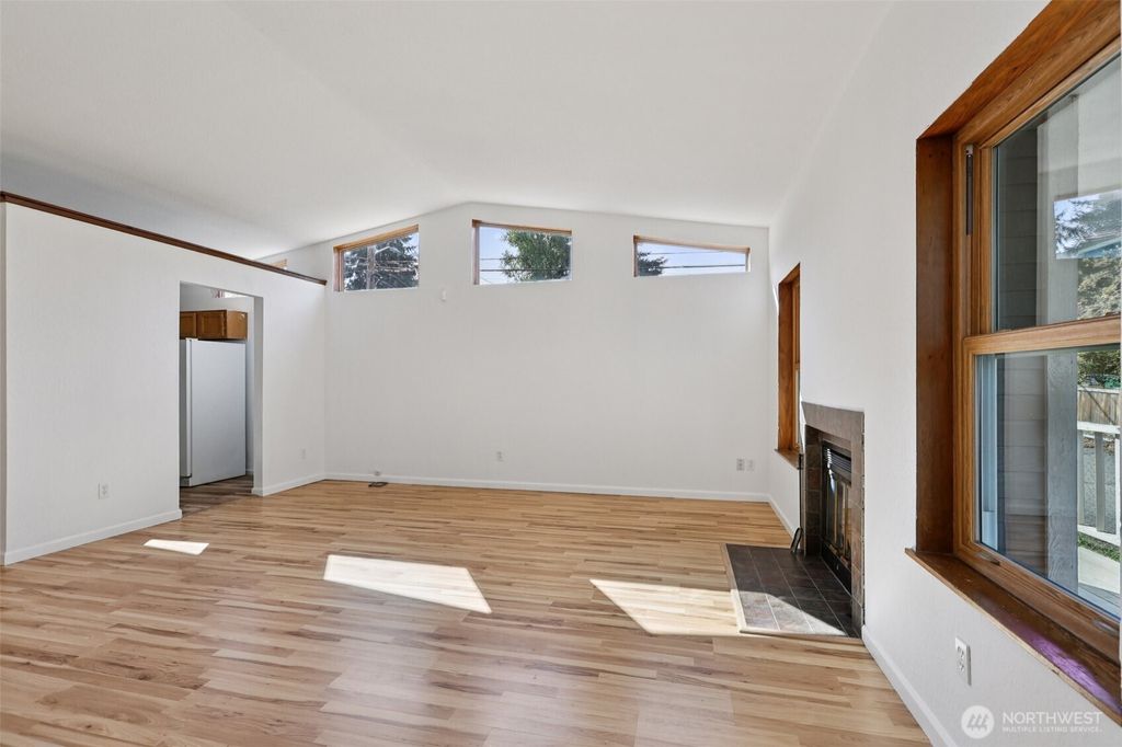 Photo of 3000 SW 106th Street, Seattle, WA 98146 (MLS # 2401396)