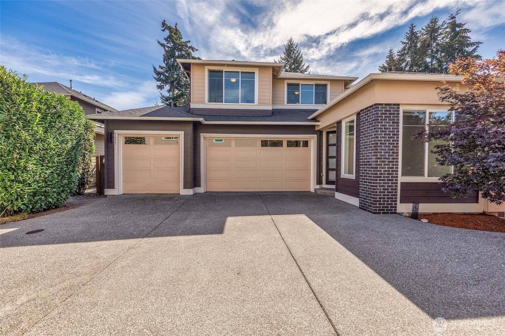 5657 S 328th Place