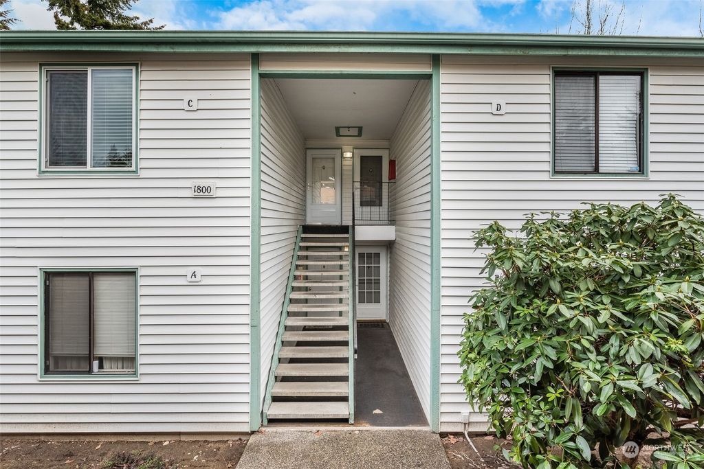 Photo of 1800 SW 318th Place #B31, Federal Way, WA 98023 (MLS # 2029060)