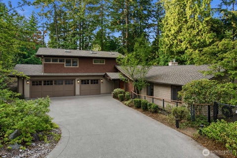 Photo of 3303 142nd Place NE, Bellevue, WA 98007 (MLS # 2566088)