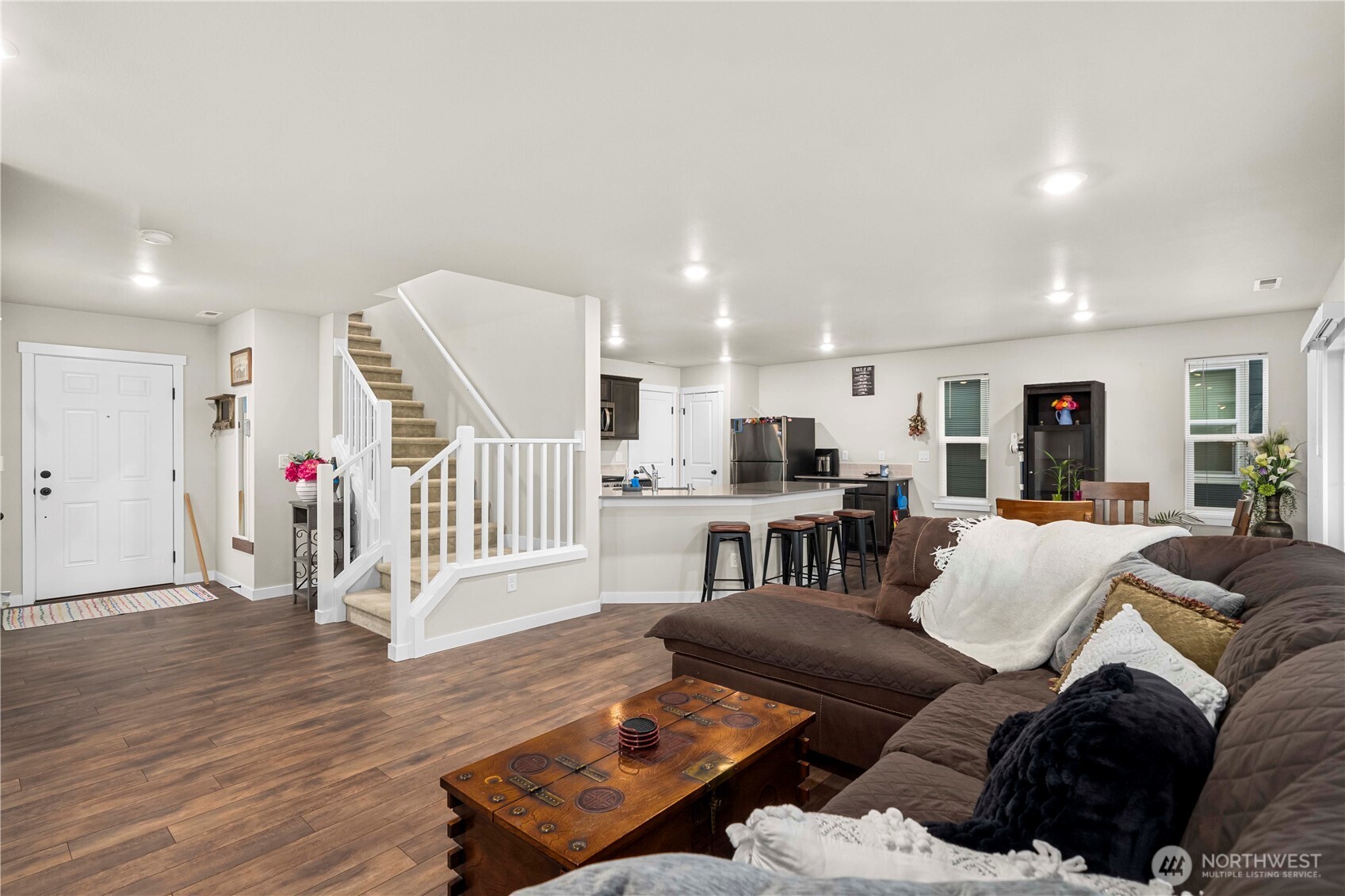 912 Vine Maple Street SE