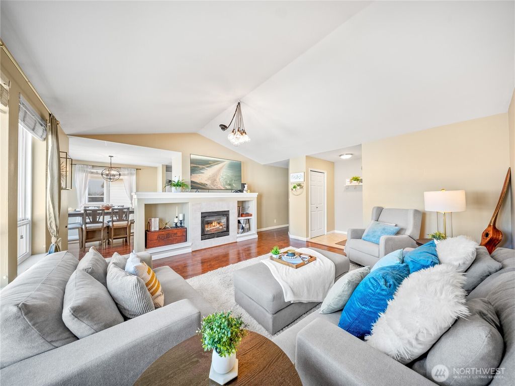 Photo of 800 96th Avenue NE #H202, Lake Stevens, WA 98258 (MLS # 2393835)