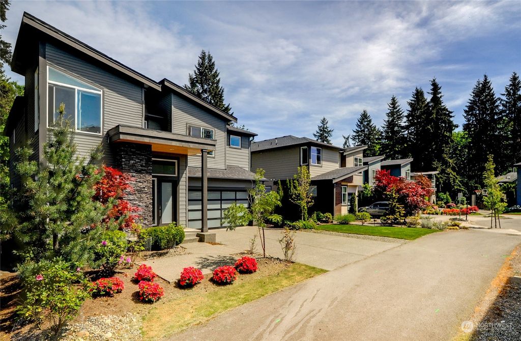 Photo of 13480 NE 110th Place, Redmond, WA 98052 (MLS # 2238812)