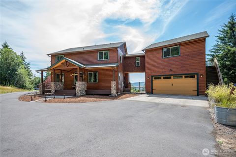 Photo of 251 Beasley Road, Kelso, WA 98626 (MLS # 2546002)
