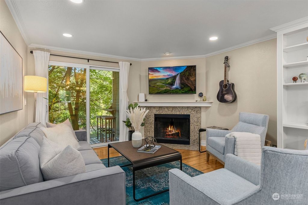 Photo of 732 Kirkland Circle #D101, Kirkland, WA 98033 (MLS # 2140904)