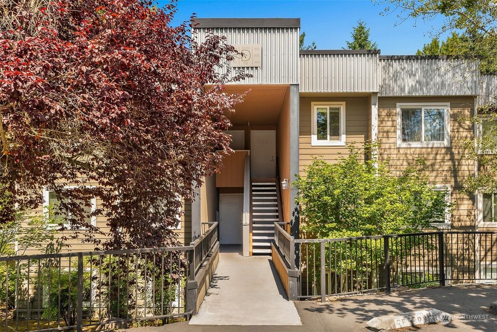 Photo of 732 Kirkland Circle #D101, Kirkland, WA 98033 (MLS # 2140904)