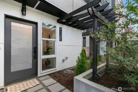 933 NW 52nd Street C Seattle WA 98107