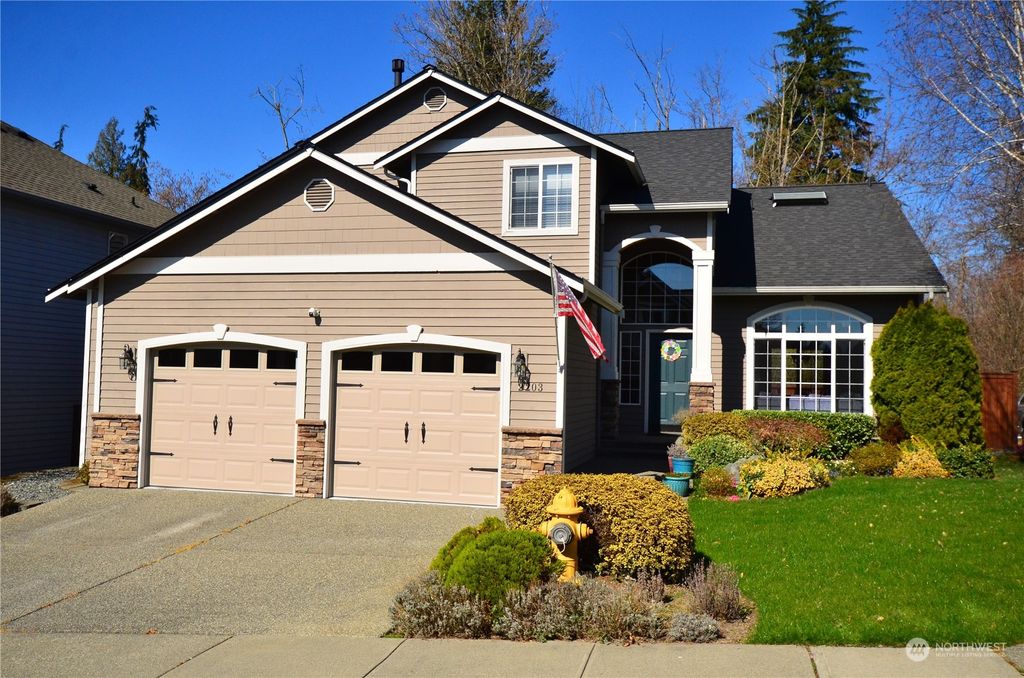 Photo of 2203 145th Street SW, Lynnwood, WA 98037 (MLS # 2213146)