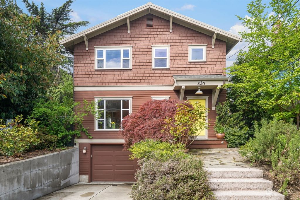 Photo of 327 16th Avenue, Seattle, WA 98122 (MLS # 2229697)