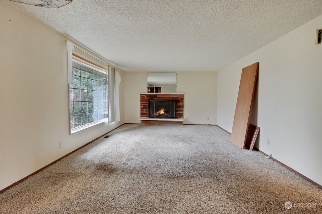 Photo of 11839 SE 188th Street, Renton, WA 98058 (MLS # 2198535)
