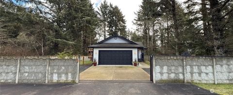 748 Copalis Ave NE Ocean Shores WA 98569