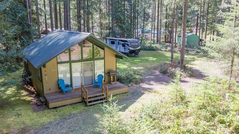 Photo of 61 N Hamma Hamma Drive W, Hoodsport, WA 98548 (MLS # 2513450)