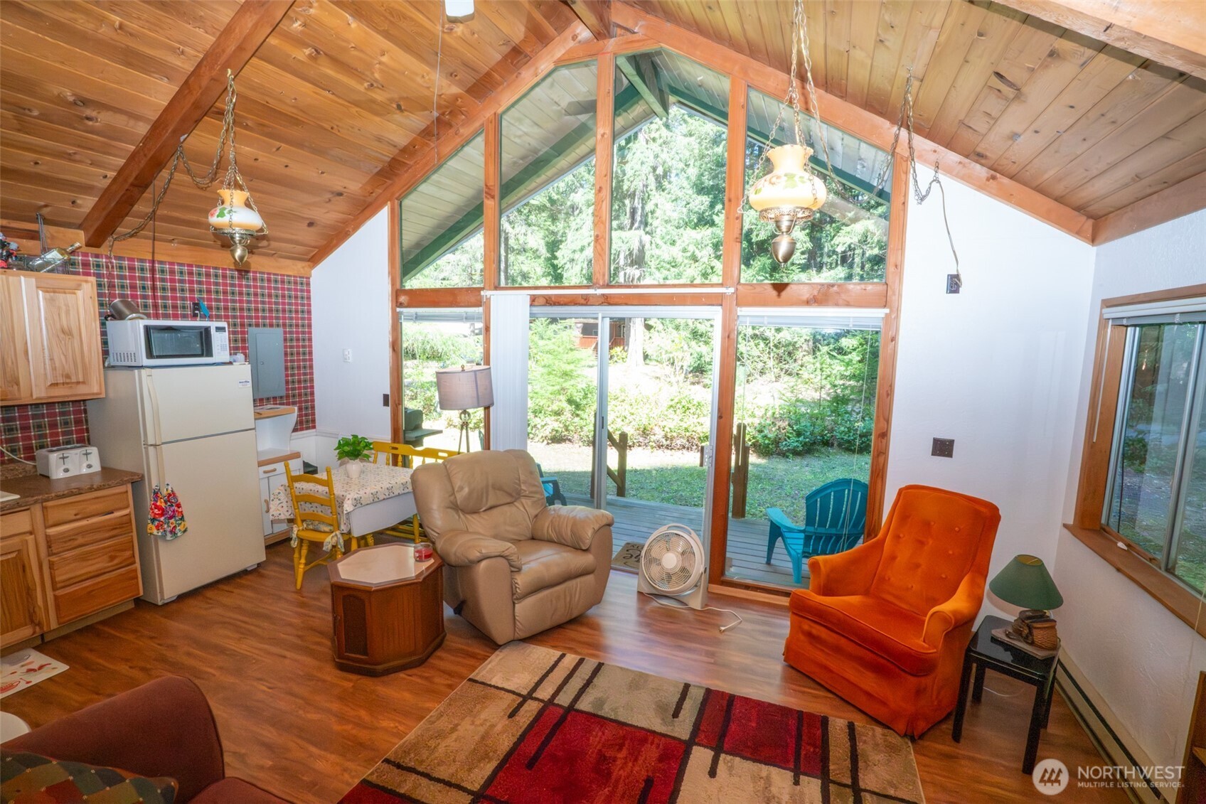 61 N Hamma Hamma Drive W