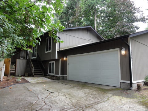 Photo of 21627 SE 271st Street, Maple Valley, WA 98038 (MLS # 2556093)