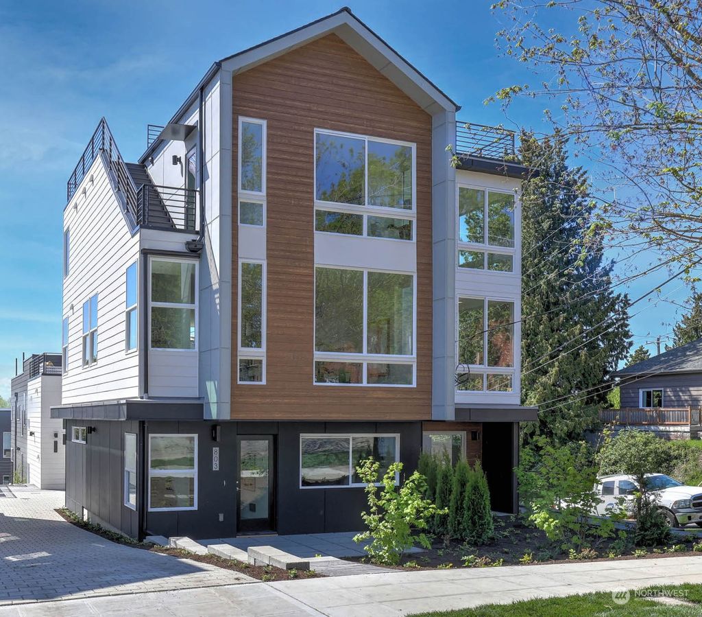 Photo of 803 Yakima Avenue S, Seattle, WA 98144 (MLS # 2062847)