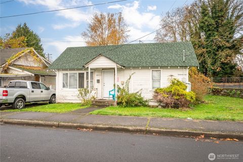 Photo of 1100 N 1st Avenue, Kelso, WA 98626 (MLS # 2460476)