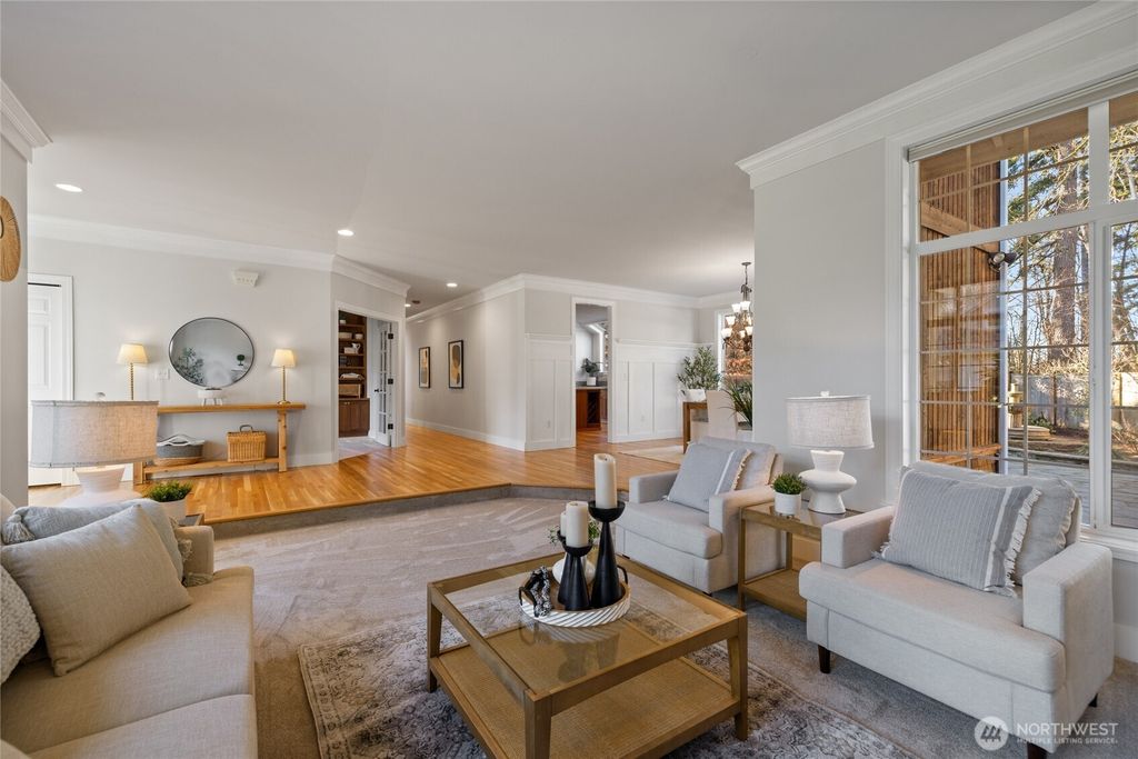 Photo of 16209 SE 205th Place, Renton, WA 98059 (MLS # 2469263)