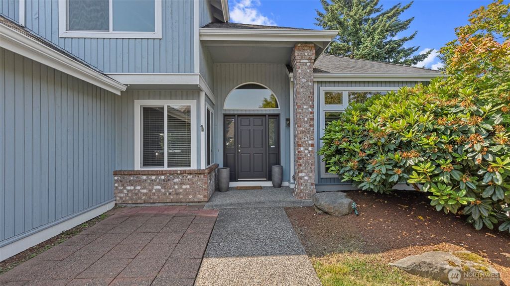 Photo of 12607 SE 255th Place, Kent, WA 98030 (MLS # 2398031)