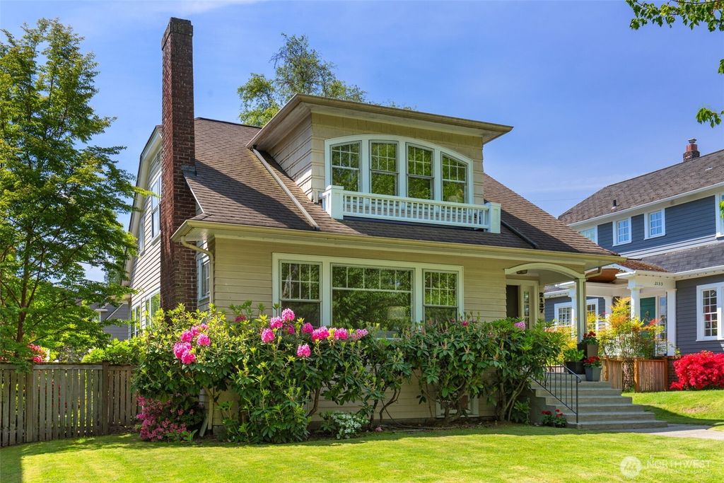 Photo of 2137 East Shelby Street, Seattle, WA 98112 (MLS # 2374194)