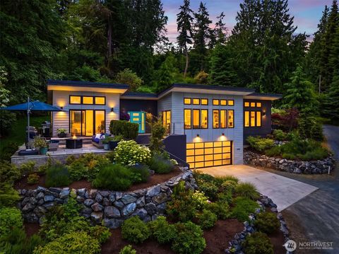 Photo of 3604 Sunrise View Lane, Greenbank, WA 98253 (MLS # 2553285)