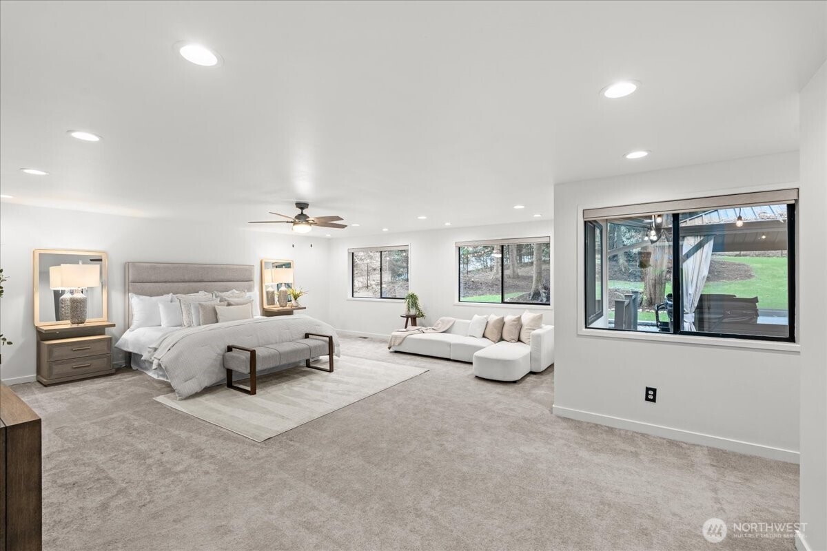 Issaquah, Washington, 98027, United States, 5 Bedrooms Bedrooms, ,3 BathroomsBathrooms,Residential,Active,2028801