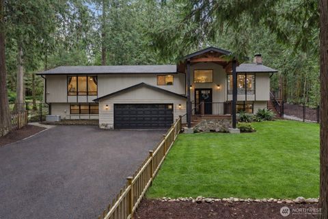 Photo of 14702 255th Avenue SE, Issaquah, WA 98027 (MLS # 2496337)
