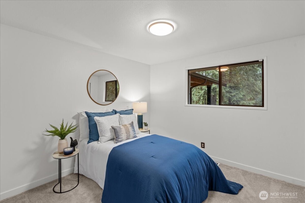 Issaquah, Washington, 98027, United States, 5 Bedrooms Bedrooms, ,3 BathroomsBathrooms,Residential,Active,2028801