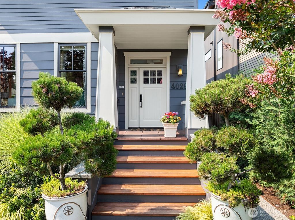 Photo of 4029 Ashworth Avenue N, Seattle, WA 98103 (MLS # 2445370)