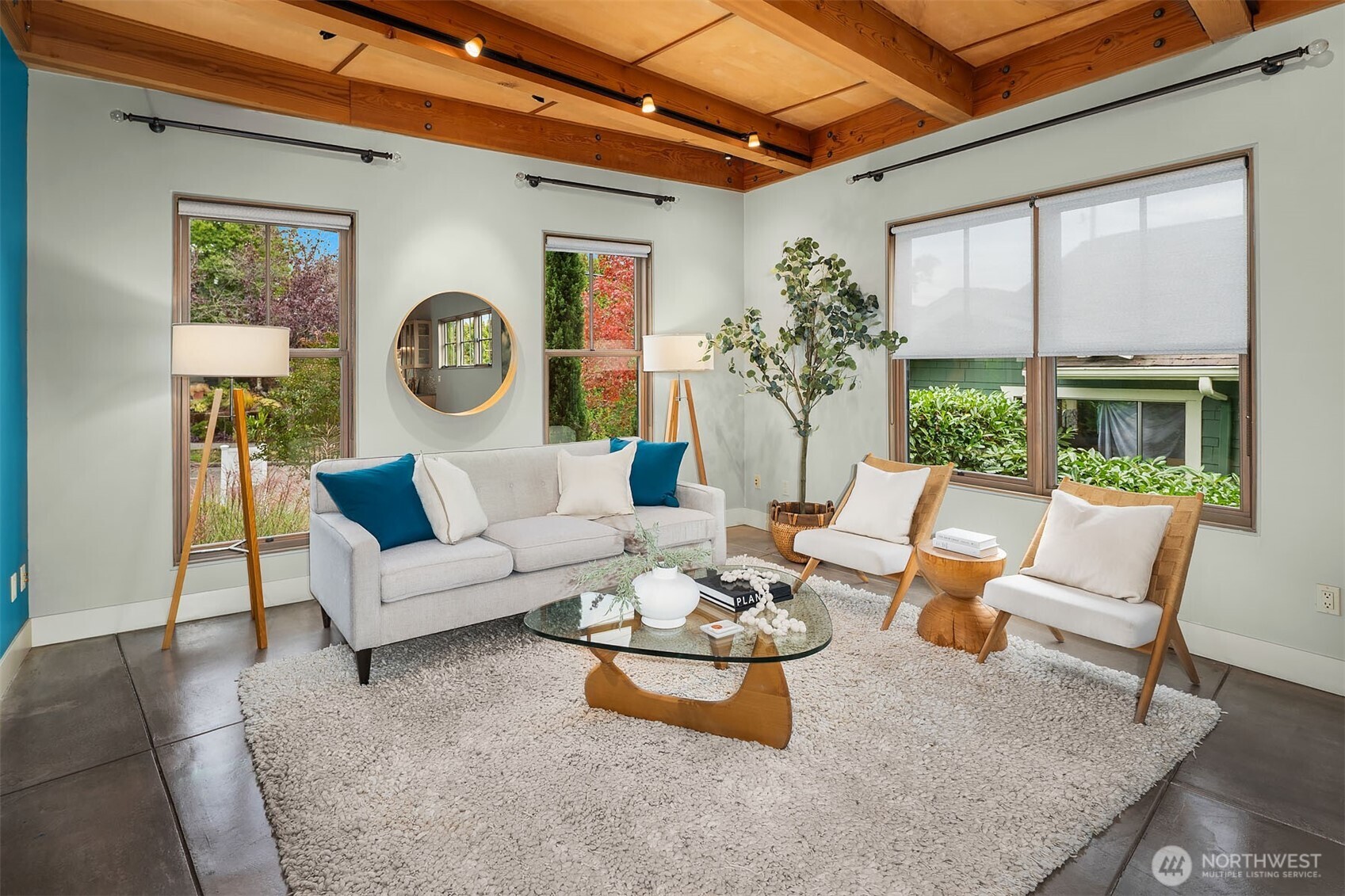 4029 Ashworth Avenue N