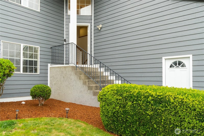 1115 S 90th Street Ct