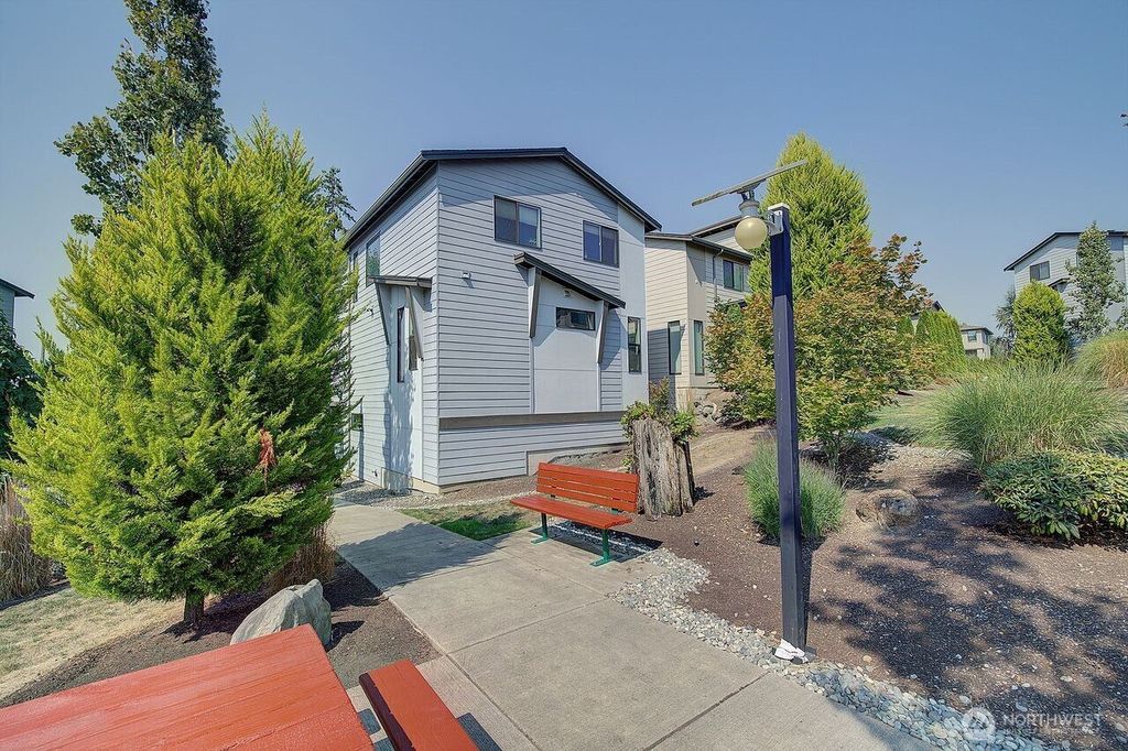 Photo of 17819 19th Avenue W, Lynnwood, WA 98037 (MLS # 2431438)
