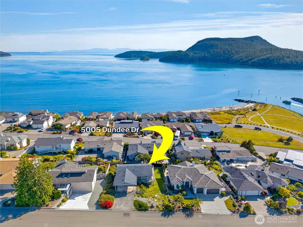 Photo of 5005 Dundee Drive, Anacortes, WA 98221 (MLS # 2535070)