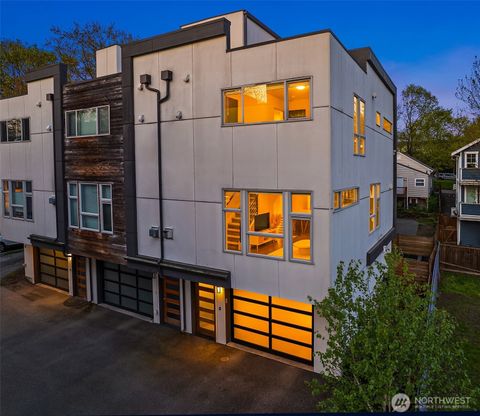 300 26th Avenue S C Seattle WA 98144