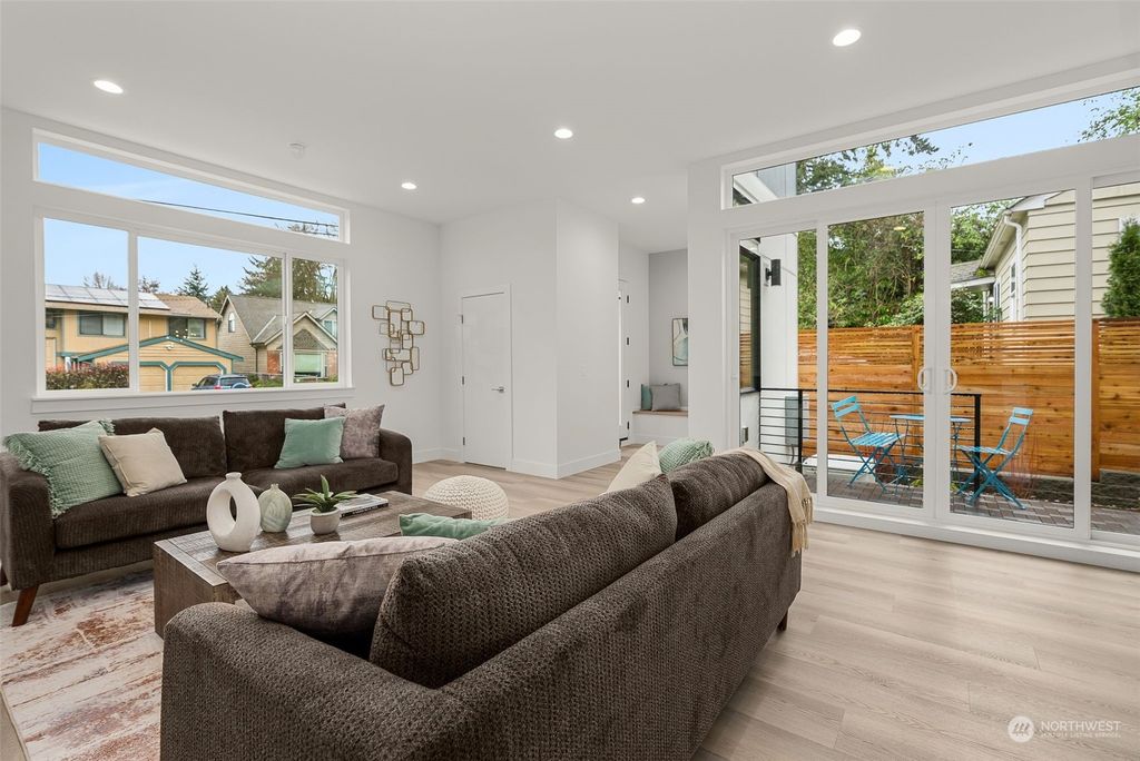 Photo of 825 NE 105 Street, Seattle, WA 98125 (MLS # 2191169)