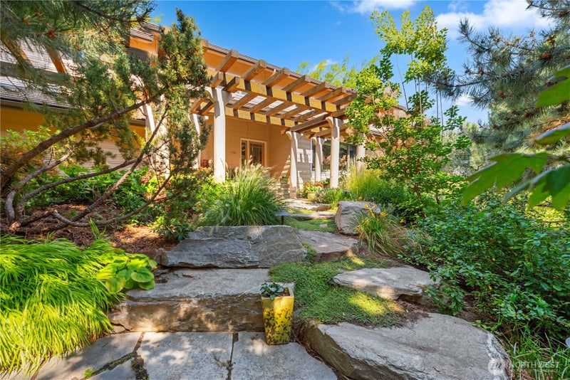 1100 Pitcher Canyon Road