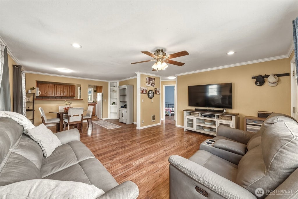 Photo of 222 NW 6th AVE, Milton-Freewater, OR 97862 (MLS # 2585059)