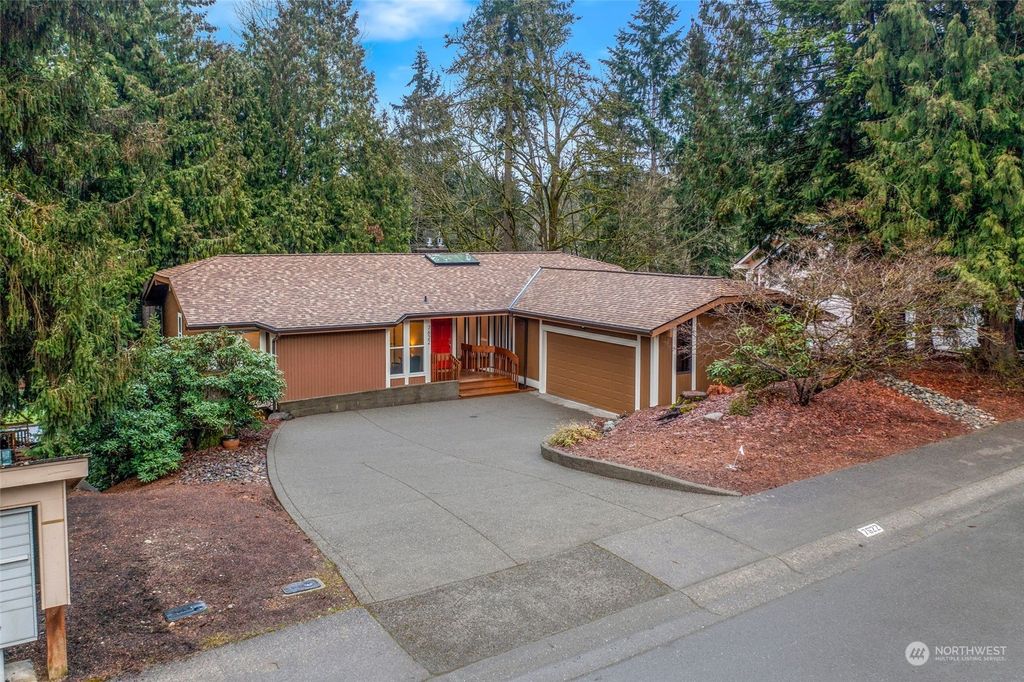 Photo of 7622 147th Avenue NE, Redmond, WA 98052 (MLS # 2038490)