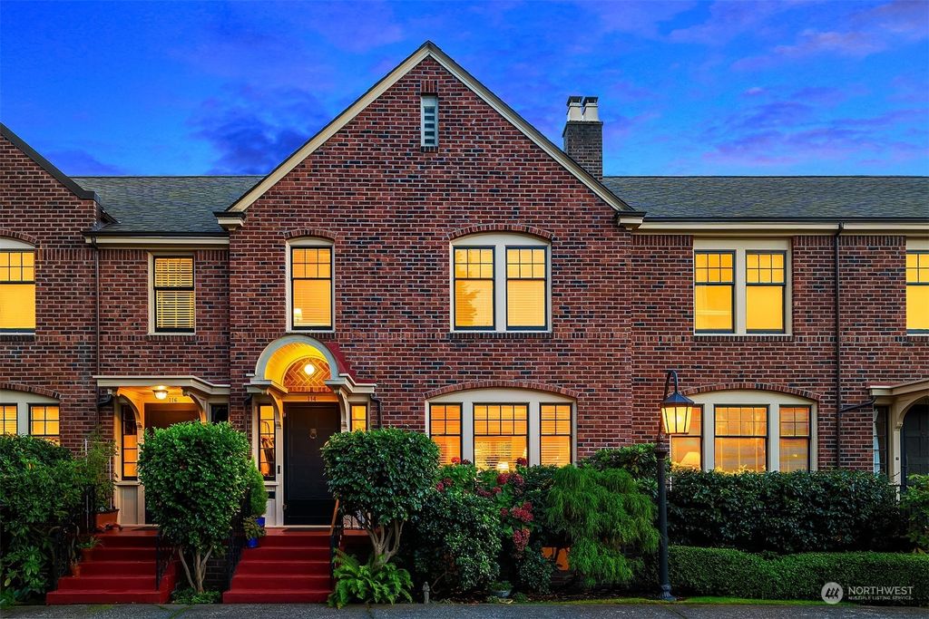 Photo of 4800 Fremont Avenue N #114, Seattle, WA 98103 (MLS # 2174122)