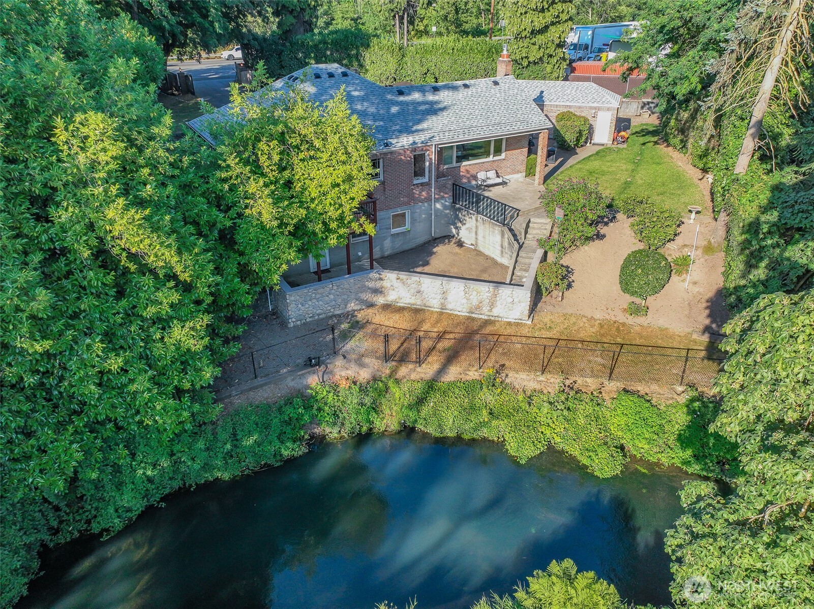 6722 River Road E