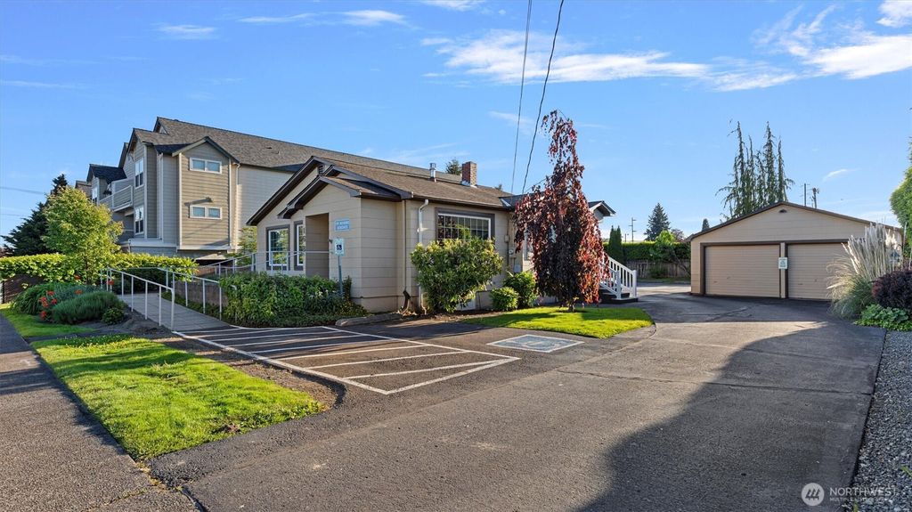 Photo of 168 Pine Avenue, Snohomish, WA 98290 (MLS # 2375648)