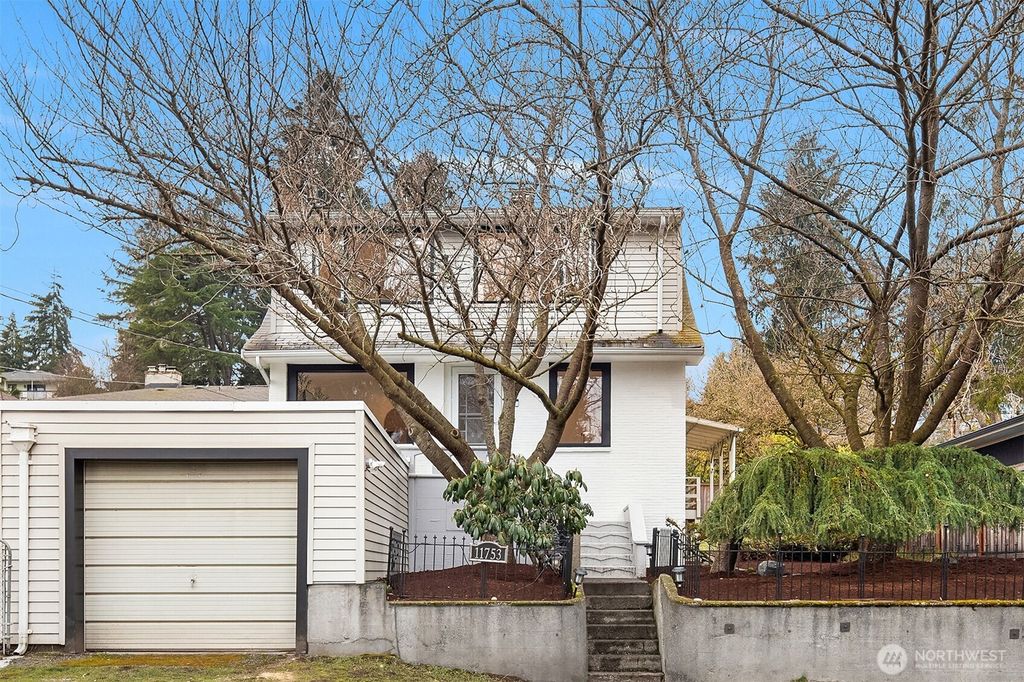 Photo of 11753 25th Avenue NE, Seattle, WA 98125 (MLS # 2327782)