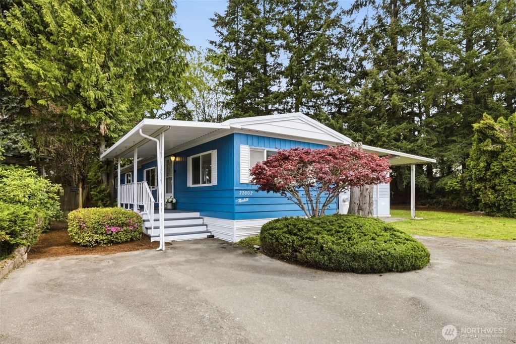 Photo of 22602 115th Place SE, Kent, WA 98031 (MLS # 2491884)