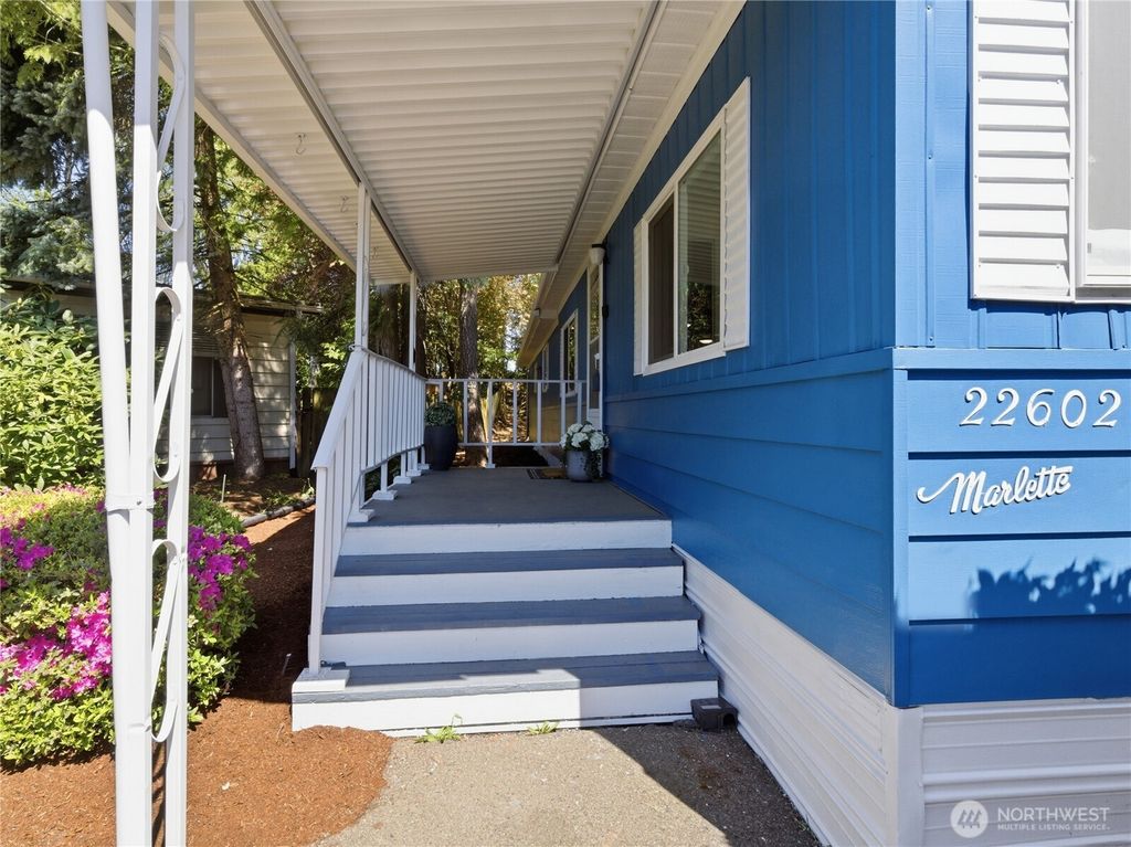 Photo of 22602 115th Place SE, Kent, WA 98031 (MLS # 2491884)